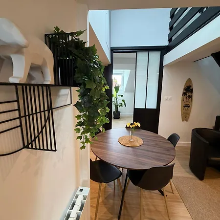 Apartment Trois Proche Puy Du F Cholet